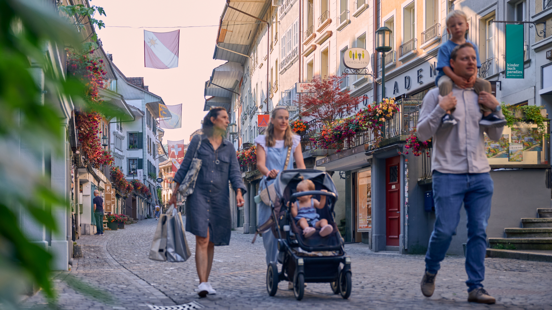 Opening hours - Shopping in der Thuner Innenstadt